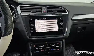 Volkswagen Tiguan 2024 2.0 Автомат в Москве № 198963, миниатюра 11