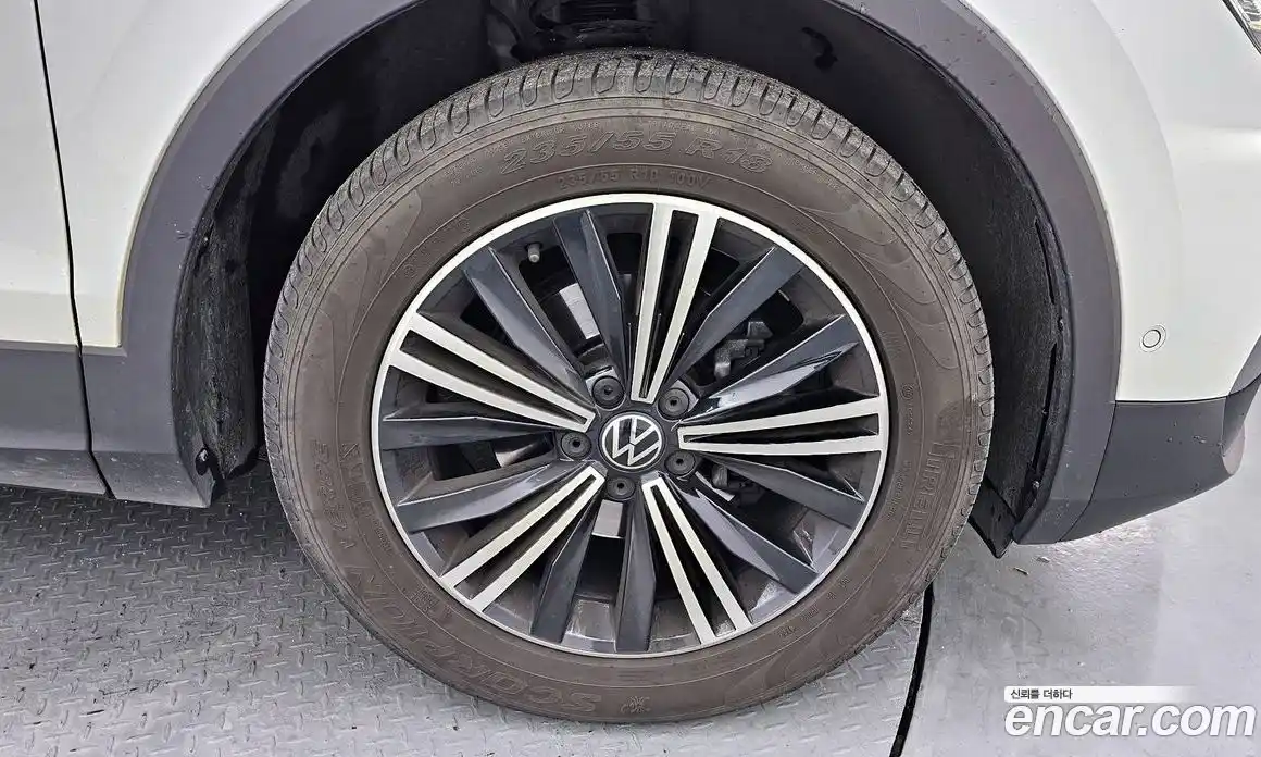 Volkswagen Tiguan 2024 2.0 Автомат в Москве № 198963, фото 16