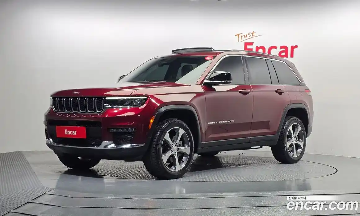 Jeep Cherokee 2023 3.6 Автомат в Москве № 199400, фото 18