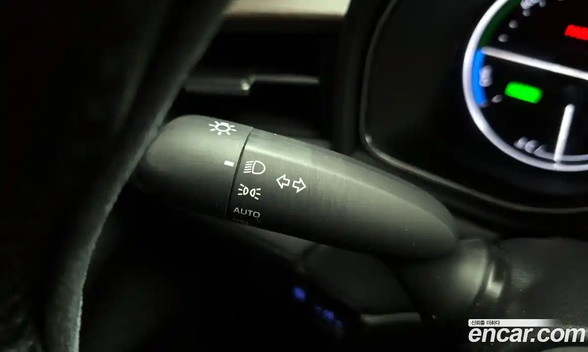 Toyota Avalon 2019 2.5 Автомат в Москве № 199596, фото 20