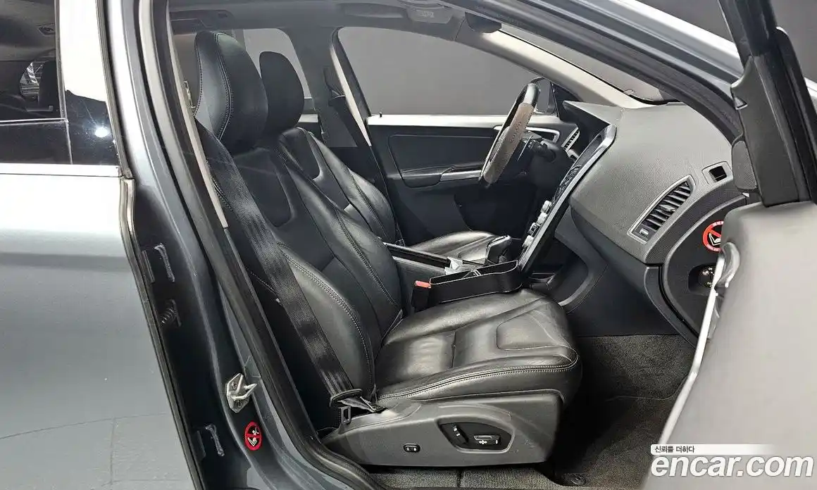 Volvo XC60 2017 2.0 Автомат в Москве № 201187, фото 9