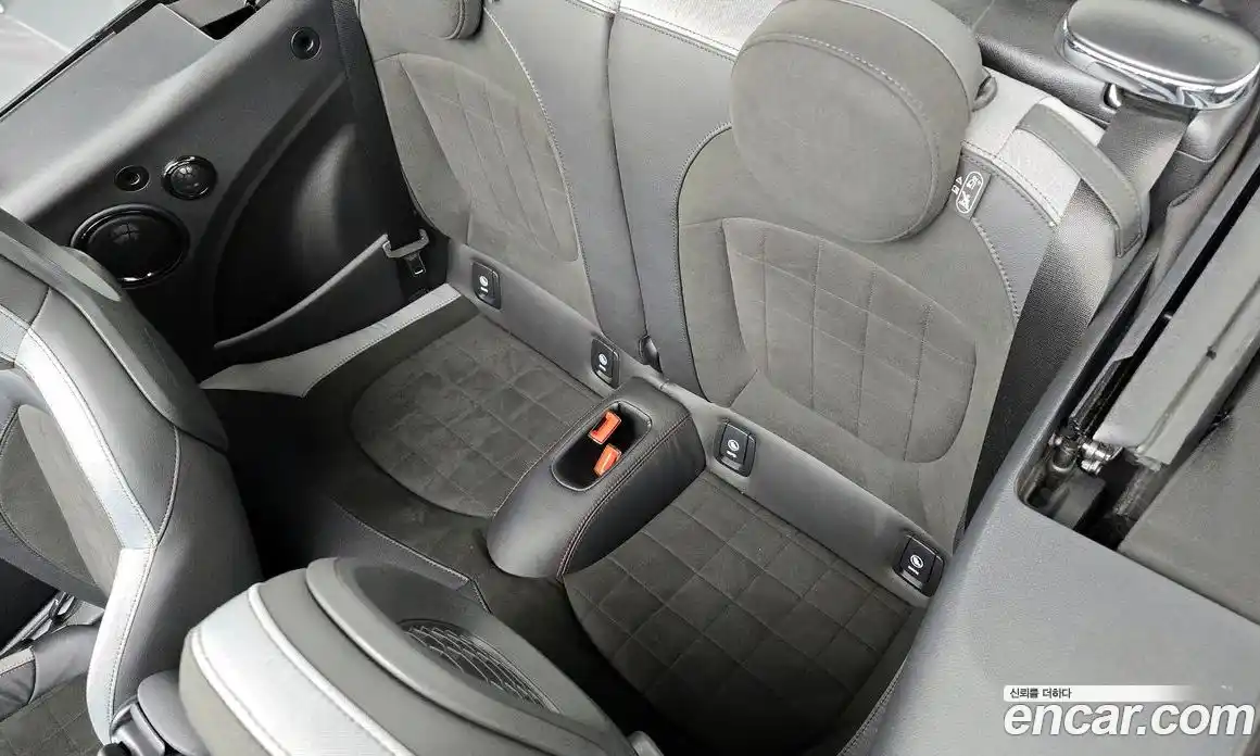 Mini Cooper Convertible 2023 2.0 Автомат в Москве № 206997, фото 14