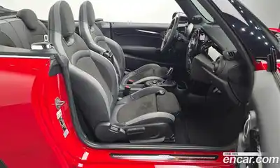 Mini Cooper Convertible 2023 2.0 Автомат в Москве № 206997, миниатюра 7