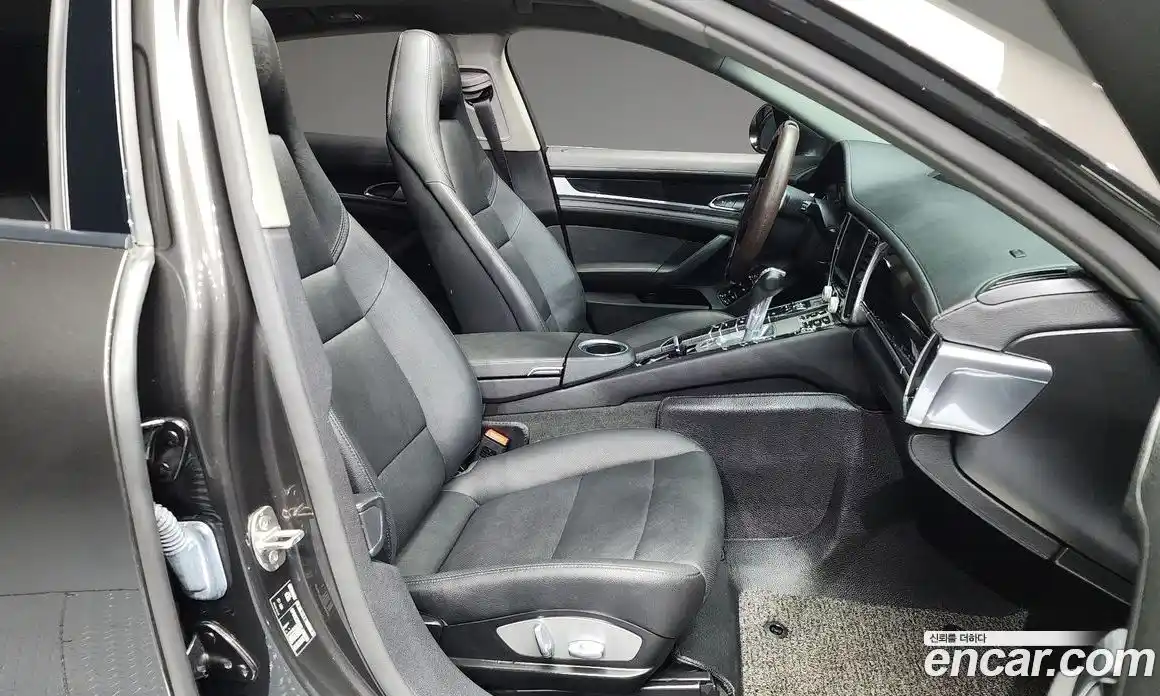 Porsche Panamera 2014 3.0 Автомат в Москве № 208063, фото 4