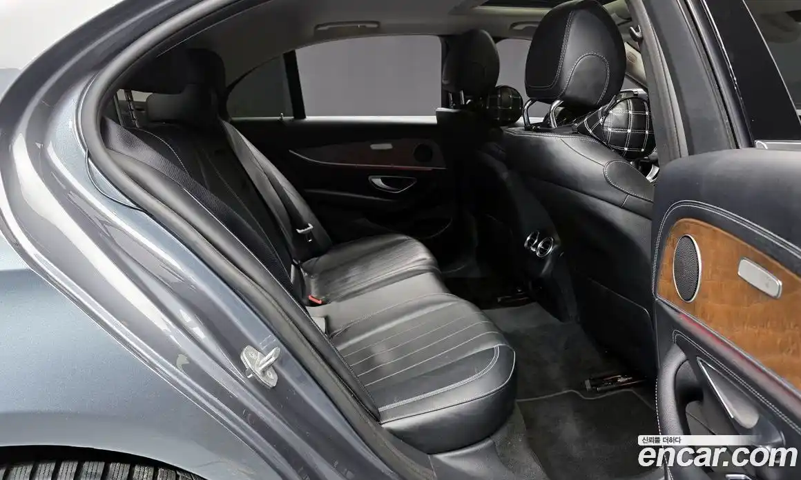 Mercedes-Benz E-Class 2017 1.9 Автомат в Москве № 211919, фото 12