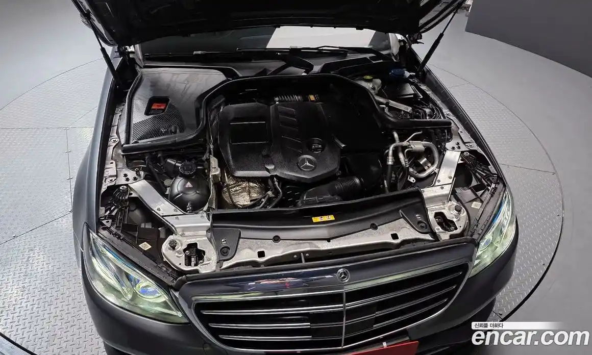 Mercedes-Benz E-Class 2017 1.9 Автомат в Москве № 211919, фото 20