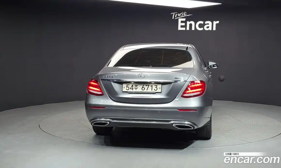 Mercedes-Benz E-Class 2017 1.9 Автомат в Москве № 211919, фото 7