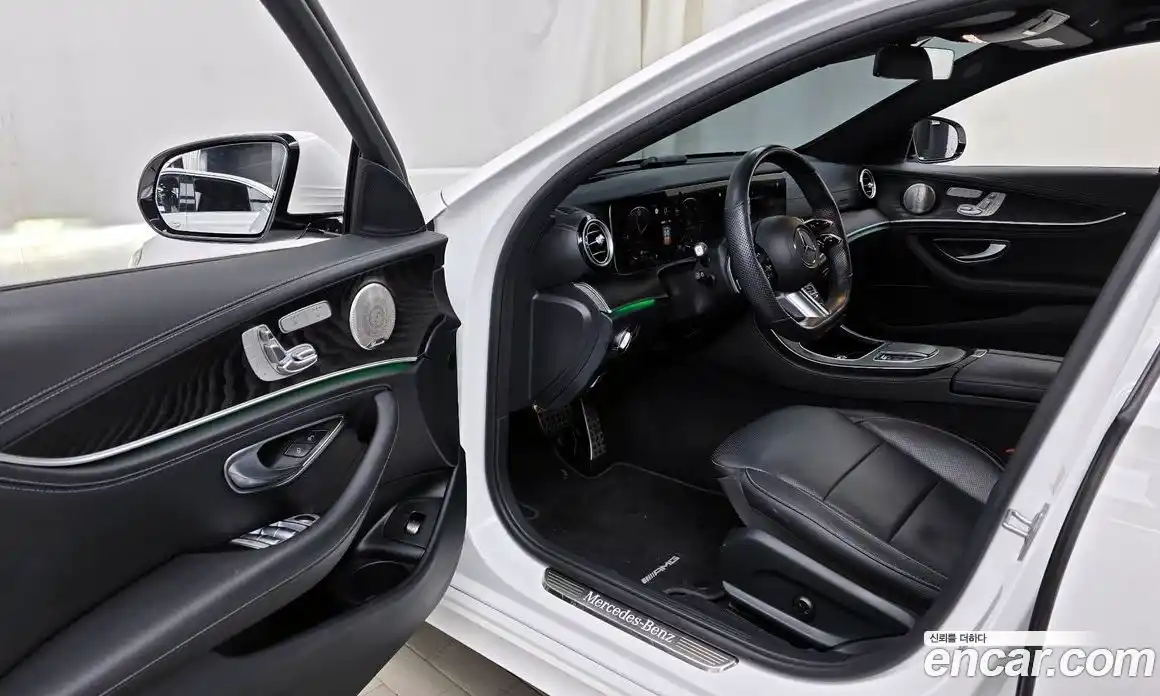 Mercedes-Benz E-Class 2022 1.9 Автомат в Москве № 212058, фото 18