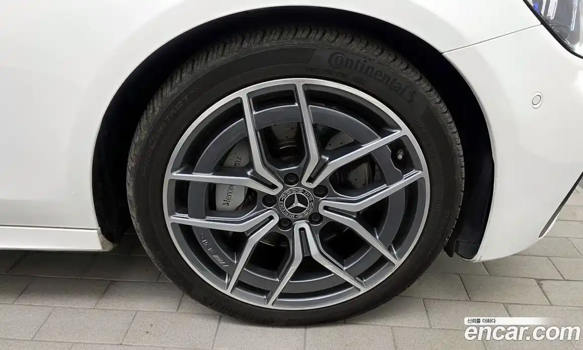 Mercedes-Benz E-Class 2022 1.9 Автомат в Москве № 212058, фото 9