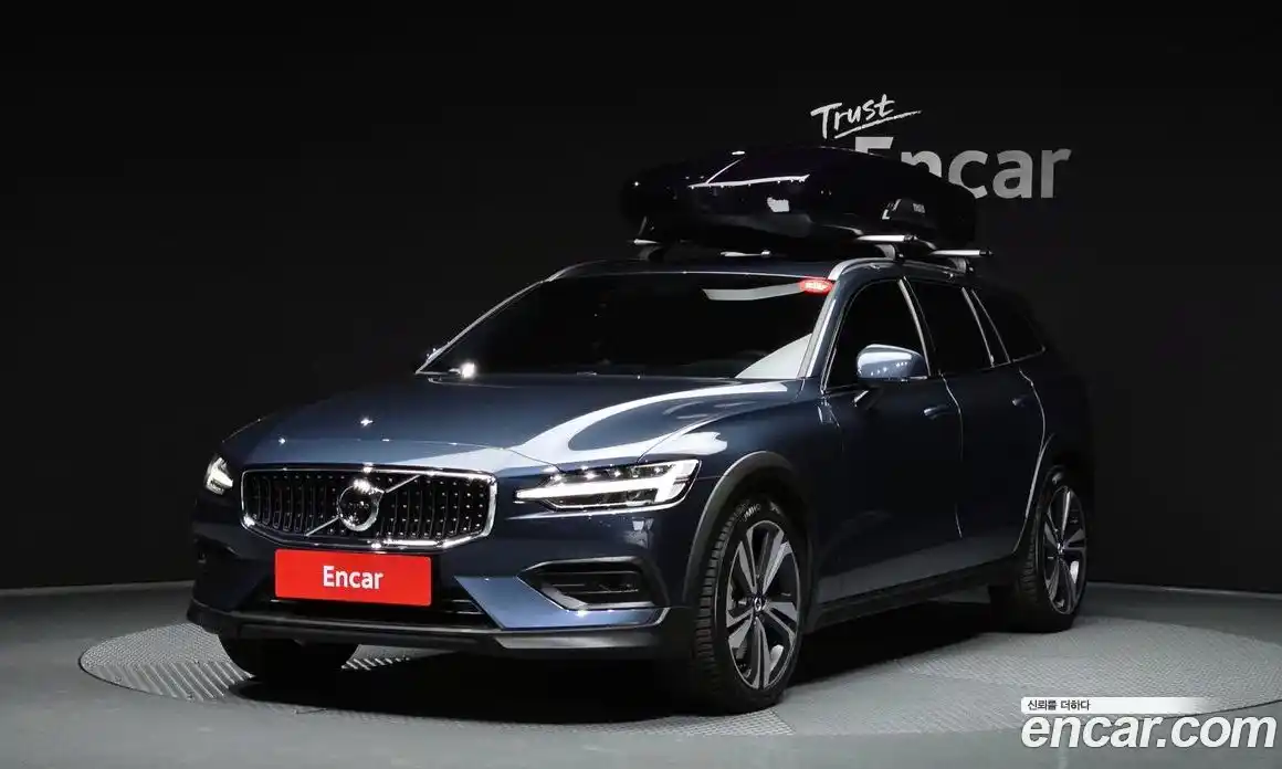 Volvo V60 2021 2.0 Автомат в Москве № 212844, фото 12