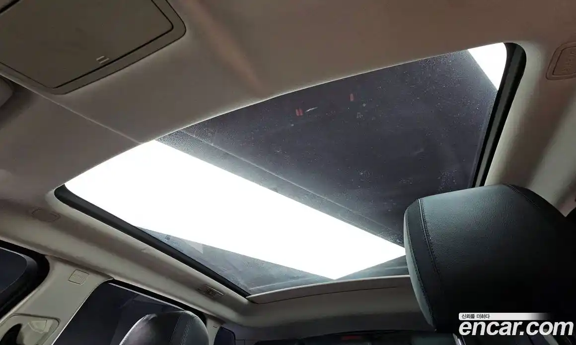 Land Rover Range-Rover Evoque 2016 2.0 Автомат в Москве № 213687, фото 2