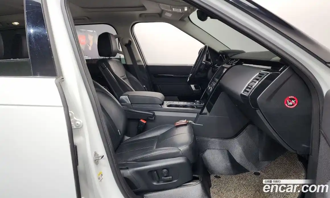 Land Rover Discovery 2019 3.0 Автомат в Москве № 213813, фото 19