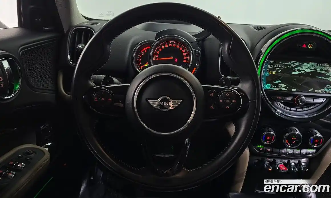 Mini Countryman 2018 2.0 Автомат в Москве № 214333, фото 14