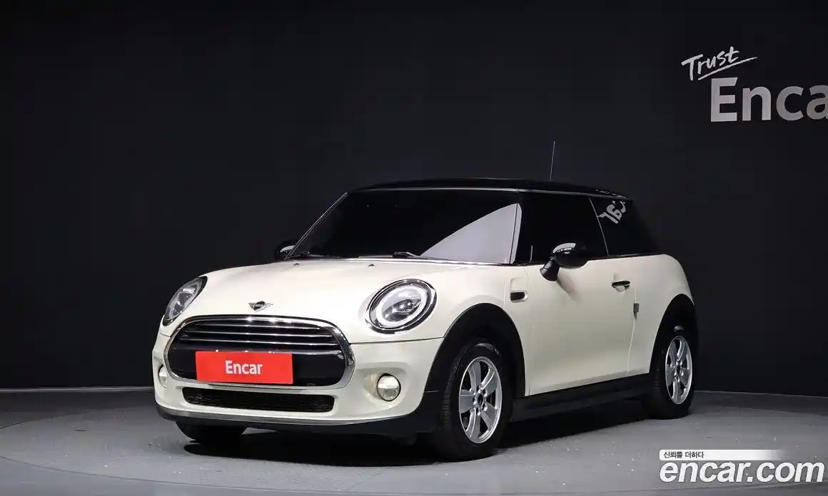 Mini Cooper 2019 1.5 Автомат в Москве № 214393, фото 3