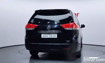 Toyota Sienna 2014 3.5 Автомат в Москве № 215529, миниатюра 6