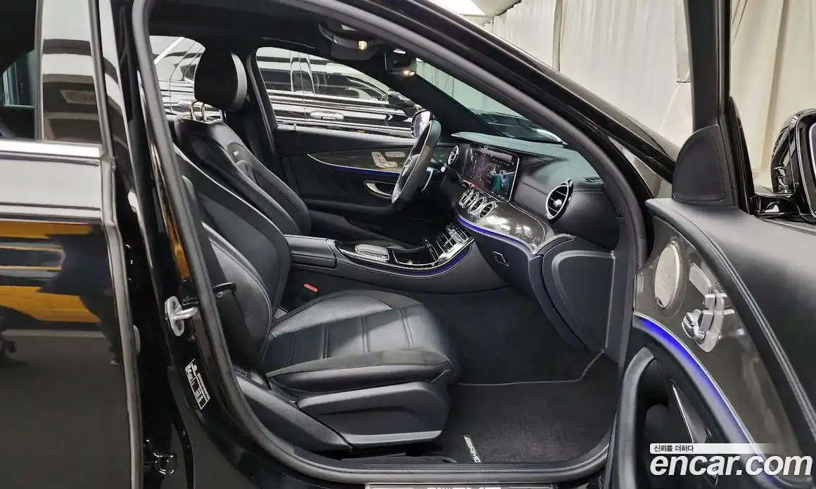 Mercedes-Benz E-Class 2022 3.0 Автомат в Москве № 220246, фото 17