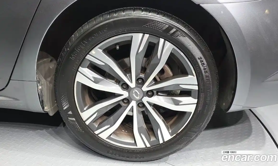 Renault SM6 2021 1.3 Автомат в Москве № 220924, фото 1