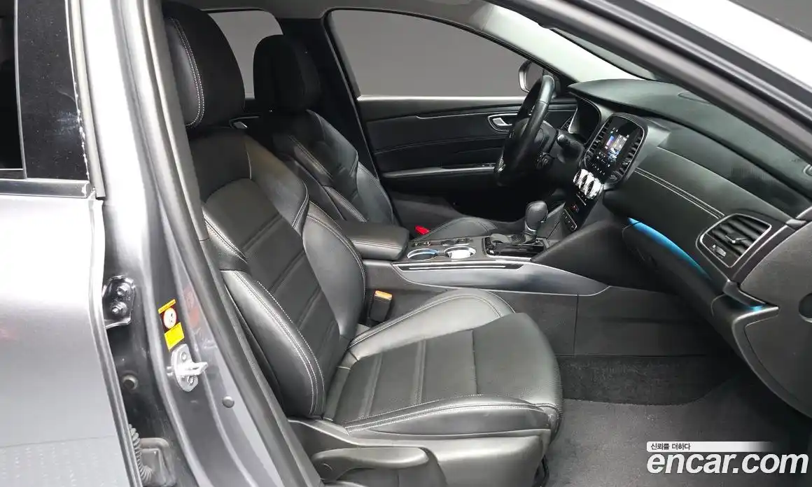 Renault SM6 2021 1.3 Автомат в Москве № 220924, фото 15