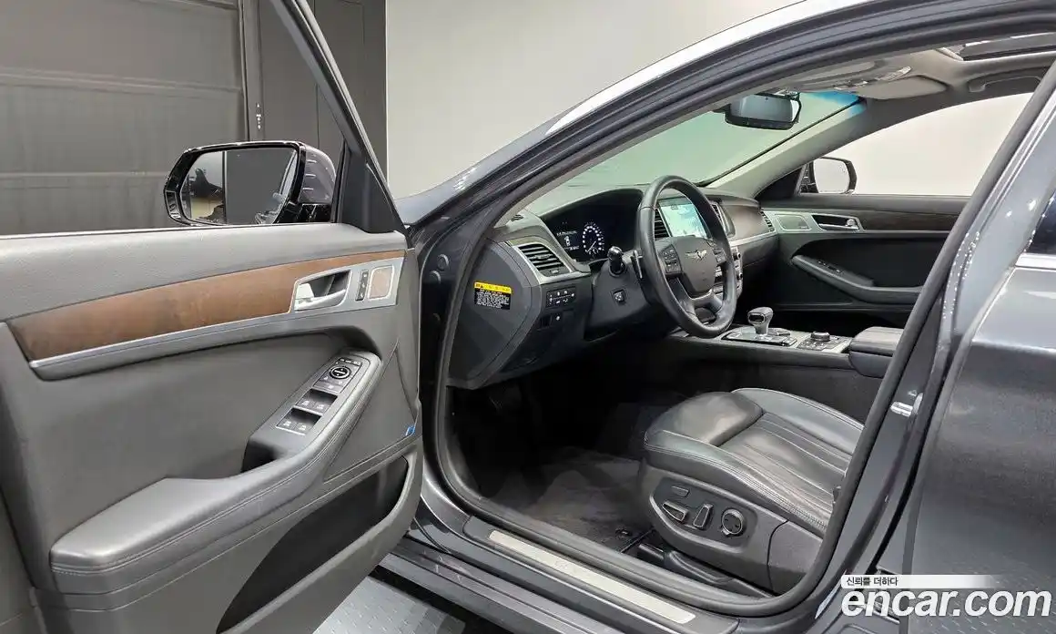 Genesis G80 2017 3.3 Автомат в Москве № 221399, фото 9