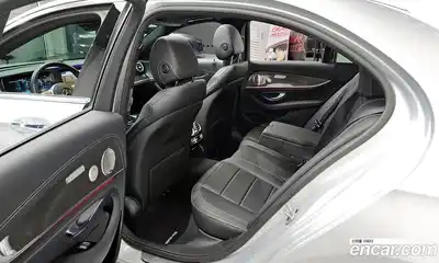 Mercedes-Benz E-Class 2020 2.0 Автомат в Москве № 223851, миниатюра 4