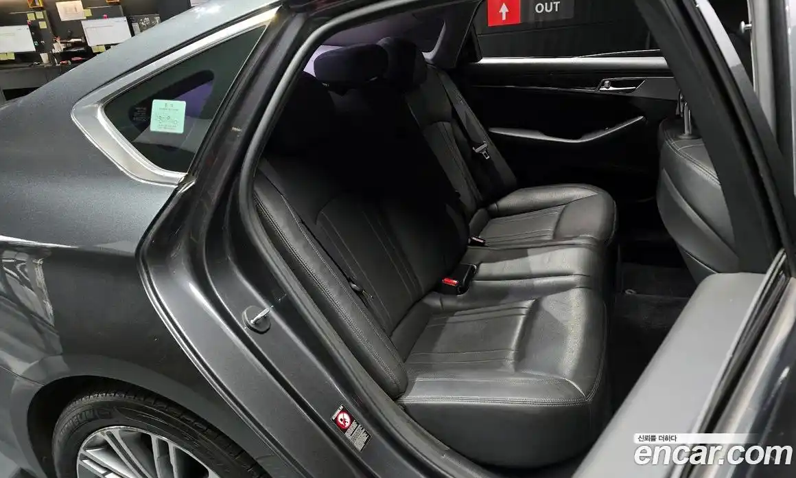 Genesis G80 2018 2.2 Автомат в Москве № 22711, фото 16