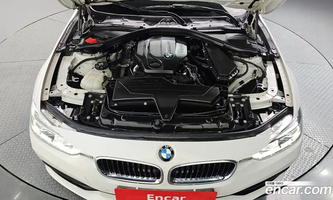 BMW 3-Series 2016 2.0 Автомат в Москве № 229308, фото 1