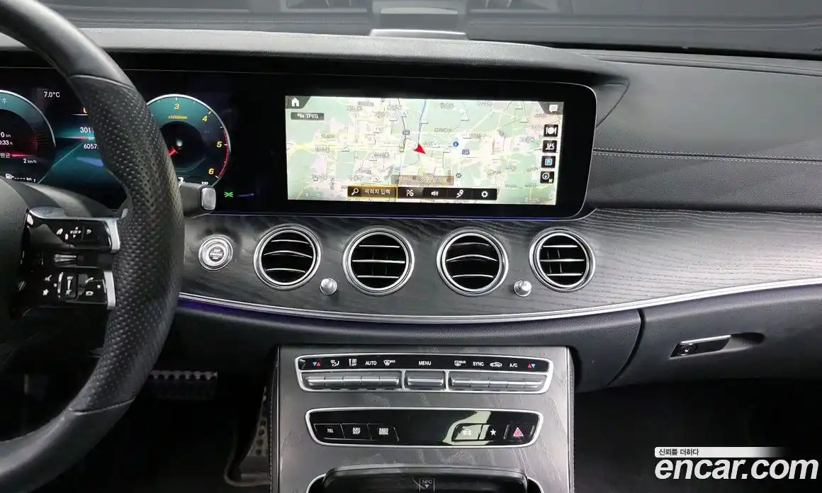 Mercedes-Benz E-Class 2021 1.9 Автомат в Москве № 229495, фото 4