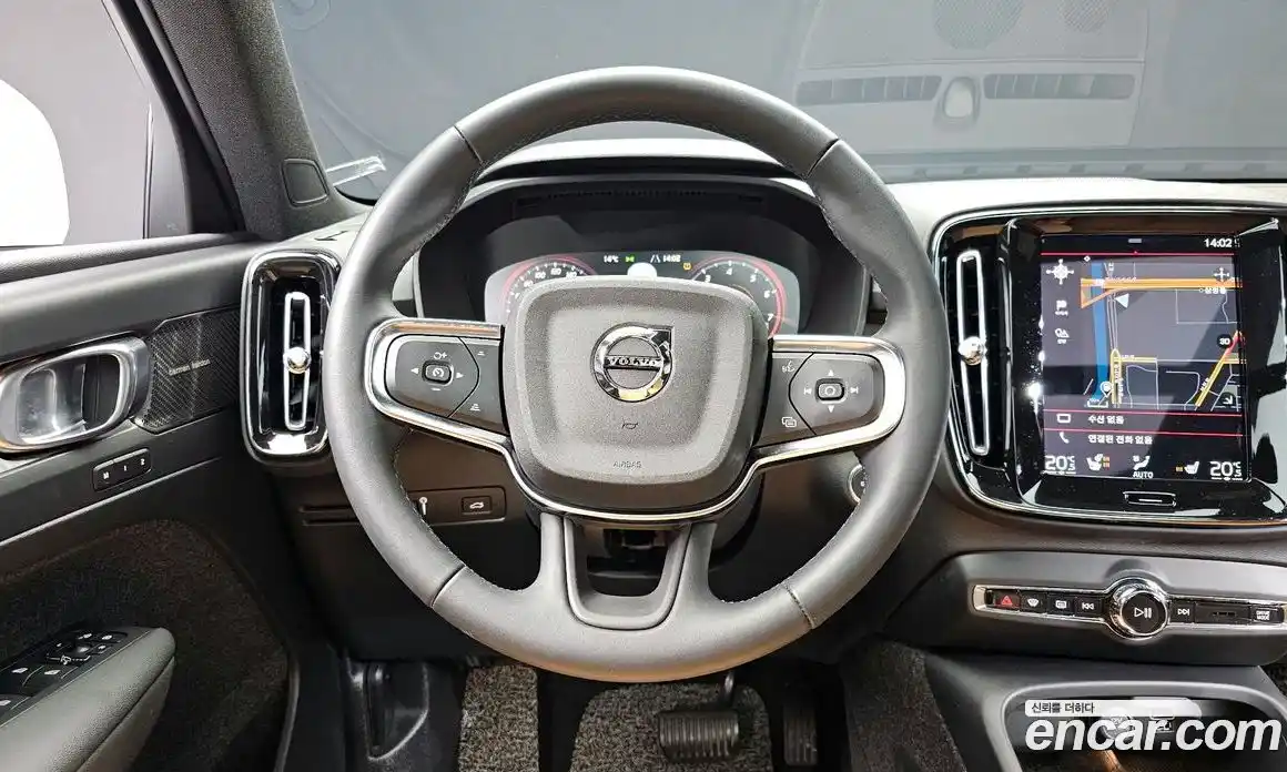 Volvo XC40 2022 2.0 Автомат в Москве № 230377, фото 18