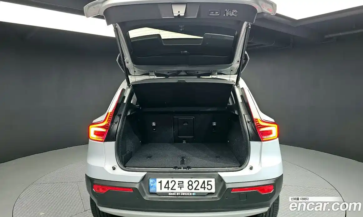 Volvo XC40 2022 2.0 Автомат в Москве № 230377, фото 4