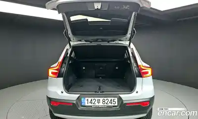 Volvo XC40 2022 2.0 Автомат в Москве № 230377, миниатюра 4