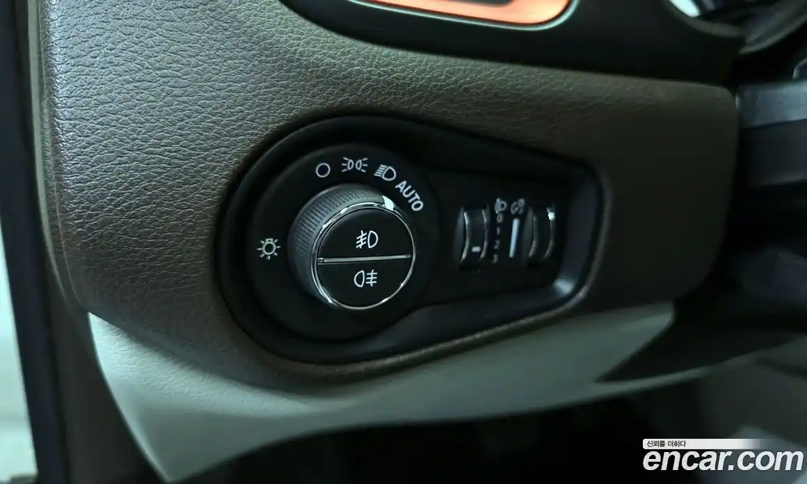 Jeep Renegade 2016 2.0 Автомат в Москве № 232725, фото 16