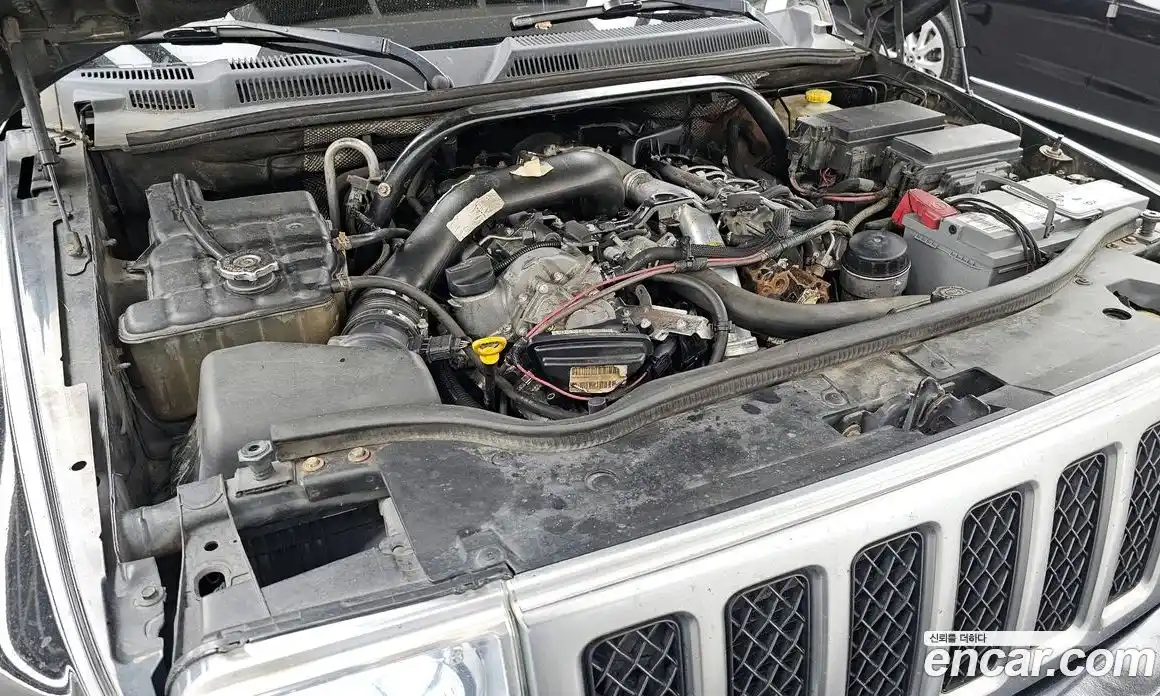 Jeep Commander 2008 3.0 Автомат в Москве № 232791, фото 4