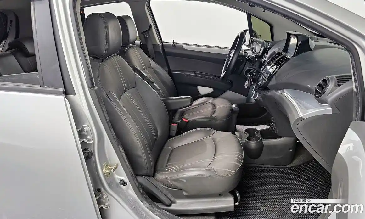 Chevrolet Spark 2014 1.0 Автомат в Москве № 24712, фото 10