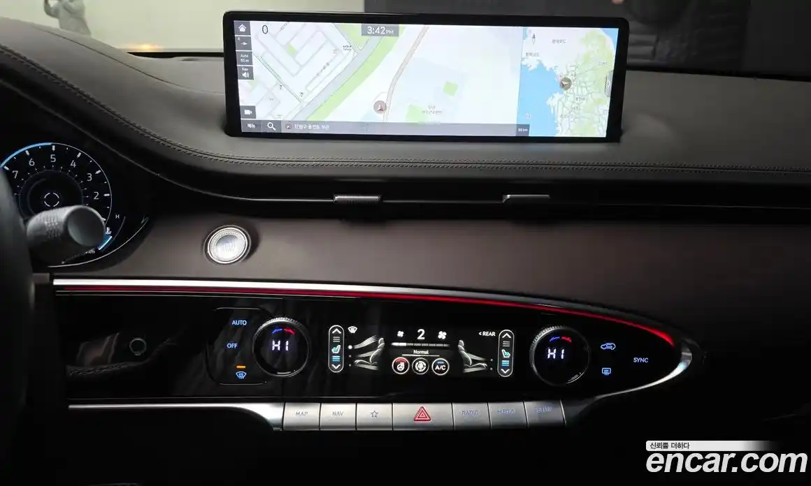 Genesis GV70 2021 2.5 Автомат в Москве № 24929, фото 1