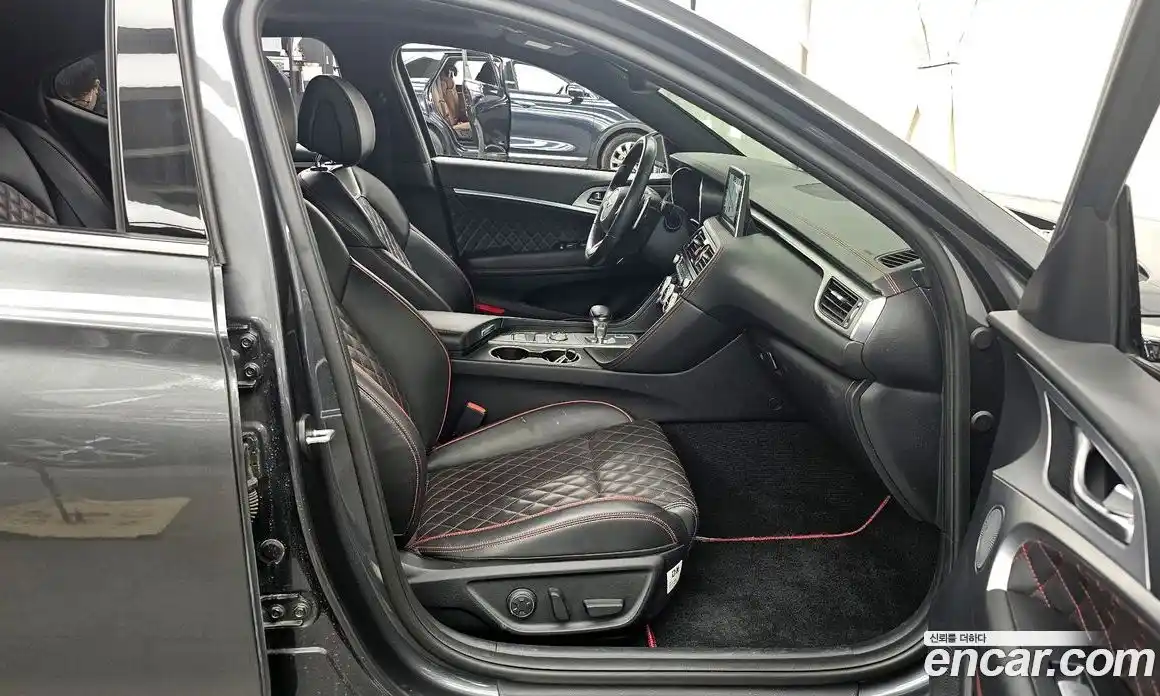 Genesis G70 2018 3.3 Автомат в Москве № 25539, фото 12