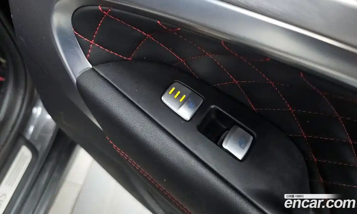 Genesis G70 2018 3.3 Автомат в Москве № 25539, фото 20