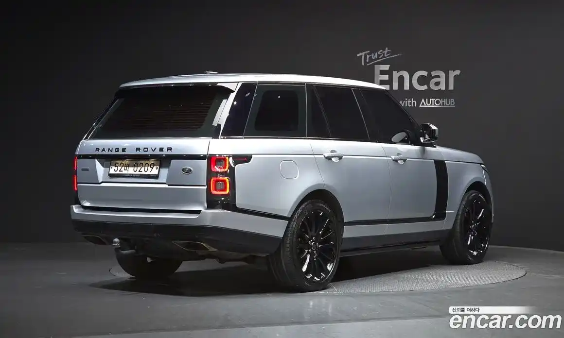 Land Rover Range-Rover 2016 4.4 Автомат в Москве № 271582, фото 20