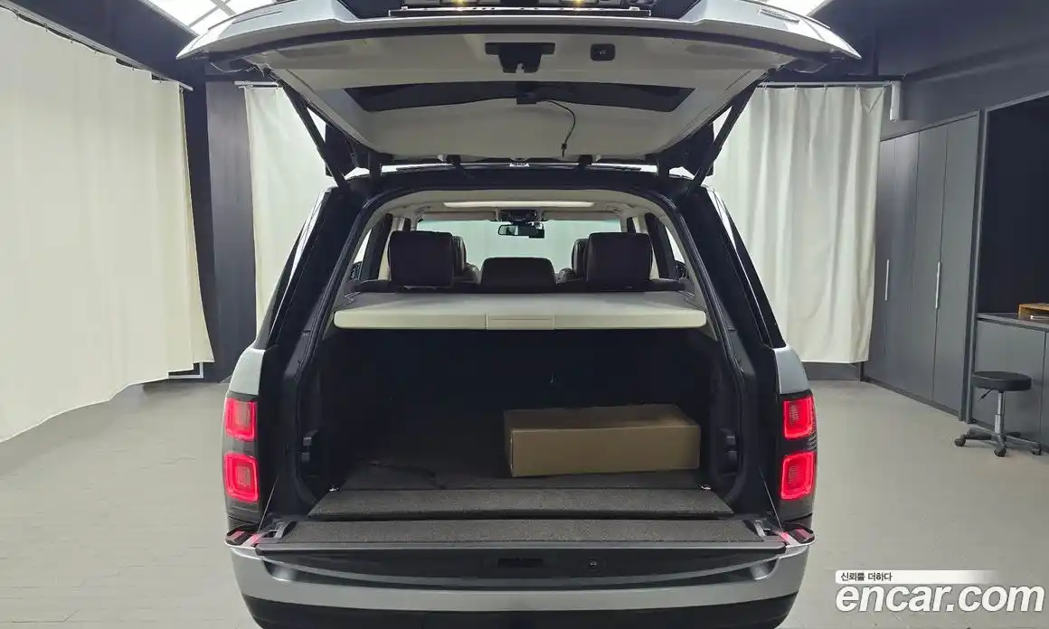 Land Rover Range-Rover 2016 4.4 Автомат в Москве № 271582, фото 2