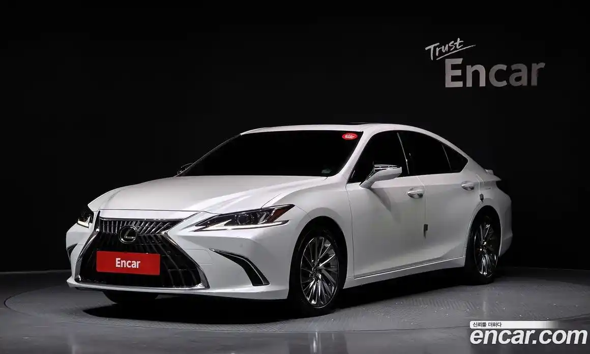 Lexus ES 2024 2.5 Автомат в Москве № 275619, фото 14