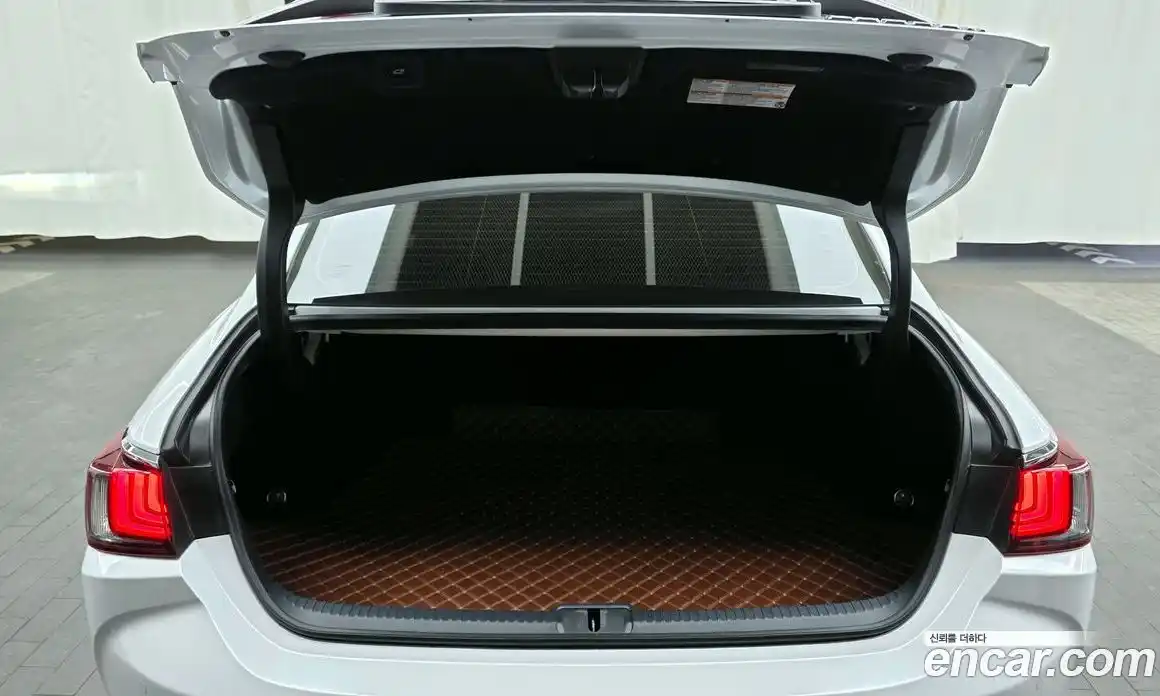 Lexus ES 2024 2.5 Автомат в Москве № 275619, фото 5