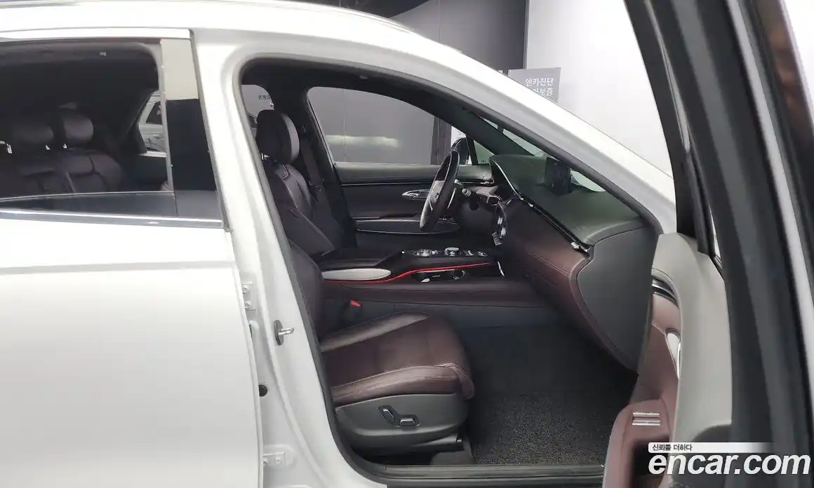 Genesis GV70 2022 2.5 Автомат в Москве № 27907, фото 8