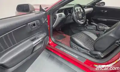 Ford Mustang 2017 5.0 Автомат в Москве № 281641, миниатюра 3