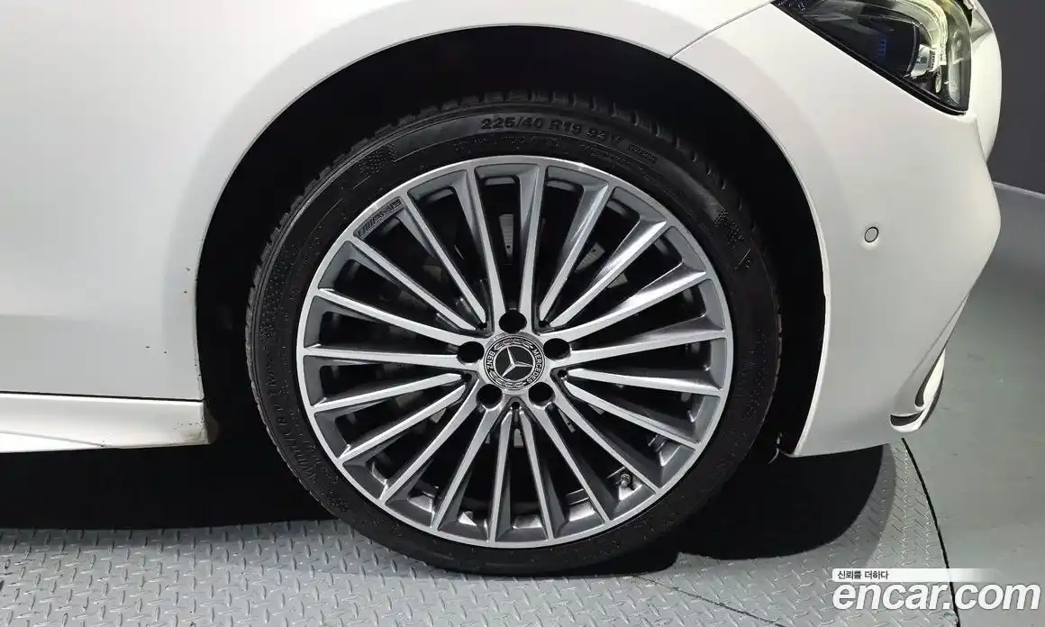 Mercedes-Benz C-Class 2022 2.0 Автомат в Москве № 288117, фото 4