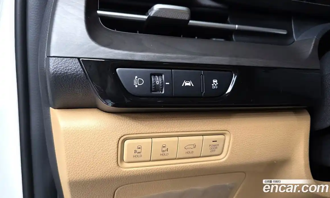 Kia Canival 2023 3.5 Автомат в Москве № 288412, фото 1