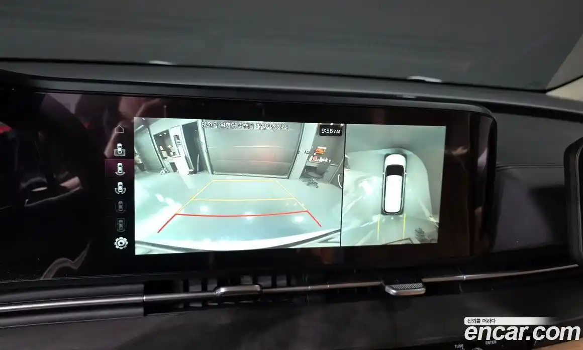 Kia Canival 2023 3.5 Автомат в Москве № 288412, фото 15