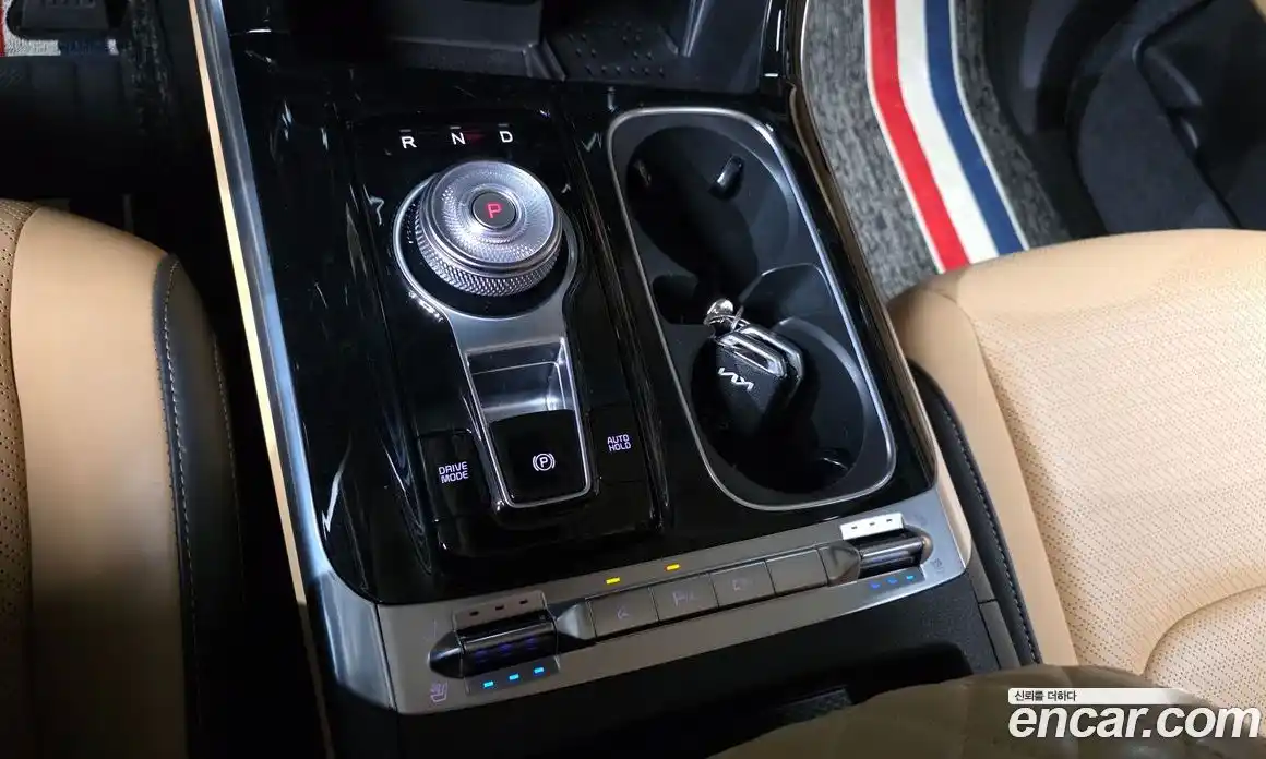 Kia Canival 2023 3.5 Автомат в Москве № 288412, фото 17