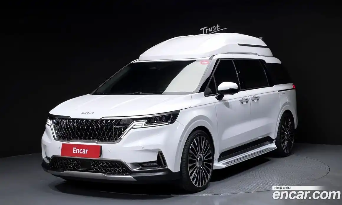 Kia Canival 2023 3.5 Автомат в Москве № 288412, фото 6