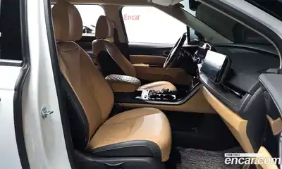 Kia Canival 2023 3.5 Автомат в Москве № 288412, миниатюра 9