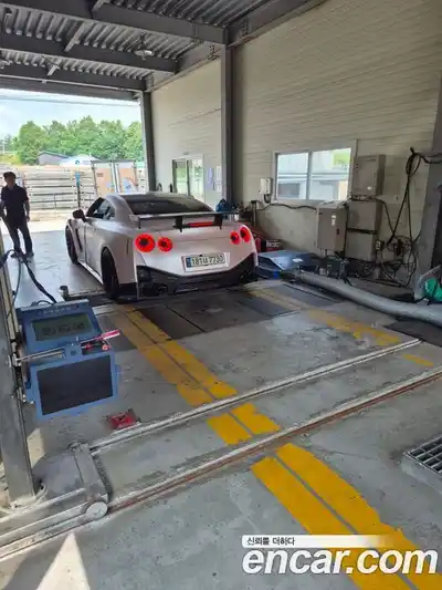 Nissan GT-R 2013 3.8 Робот в Москве № 294409, миниатюра 11