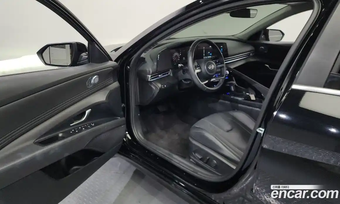 Hyundai Avante 2025 1.6 Автомат в Москве № 300998, фото 3